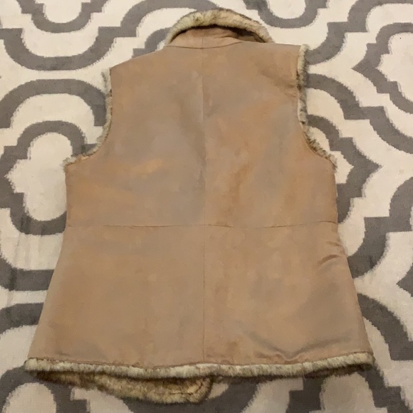 Crosby XL faux suede and faux fur lined vest - Picture 8 of 13